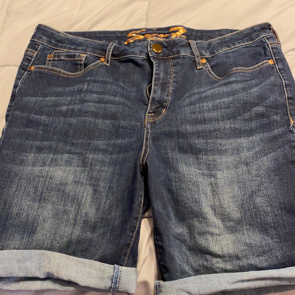 Seven7 Weekend Bermuda Short